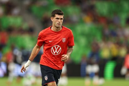 AUSTIN, TEXAS - OCTOBER 10: Christian Pulisic #10 of United States warms up before the international friendly match between United States and Ecuador at Q2 Stadium on October 10, 2025 in Austin, Texas. (Photo by Omar Vega/Getty Images)