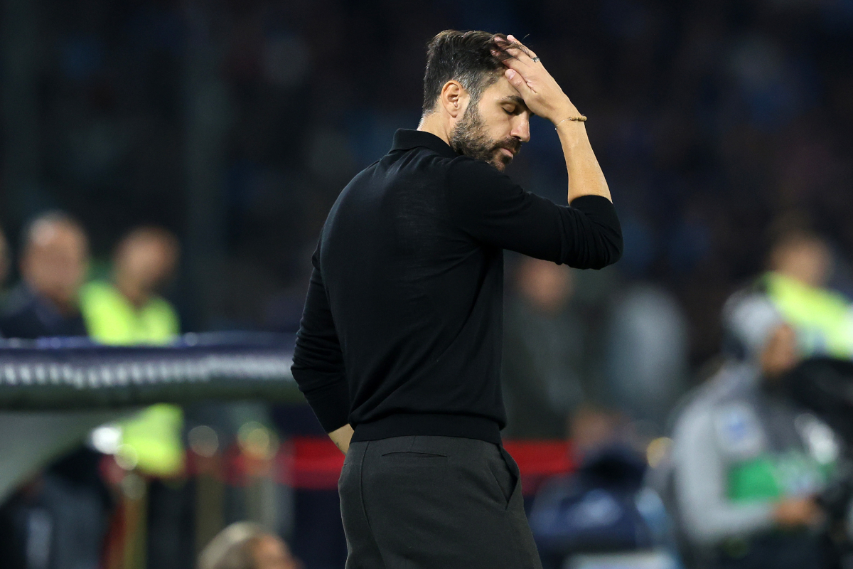 NAPLES, ITALY - NOVEMBER 01: Cesc Fabregas Como 1907 head coach during the Serie A match between SSC Napoli and Como 1907 at Stadio Diego Armando Maradona on November 01, 2025 in Naples, Italy. (Photo by Francesco Pecoraro/Getty Images)
