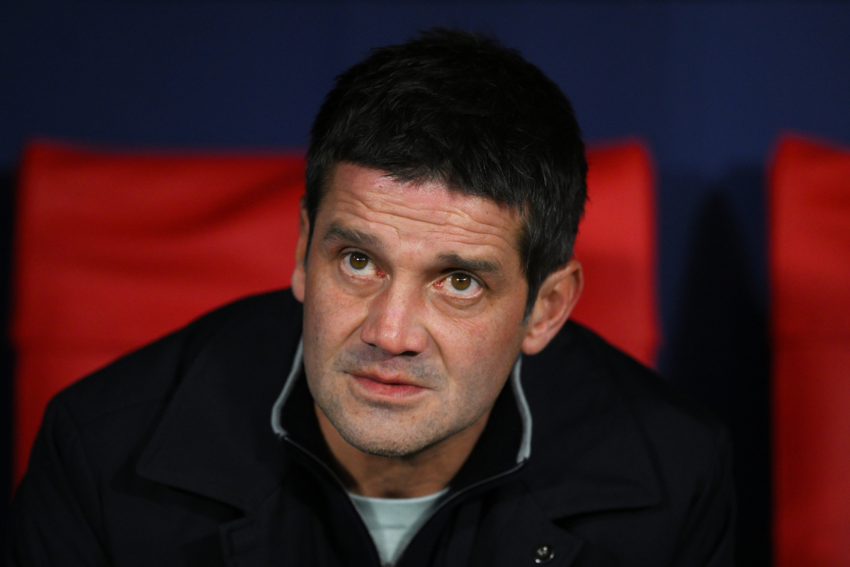 MADRID, SPAIN - NOVEMBER 26: Cristian Chivu, Head Coach of Internazionale, looks on prior to the UEFA Champions League 2025/26 League Phase MD5 match between Atletico de Madrid and FC Internazionale Milano at Estadio Metropolitano on November 26, 2025 in Madrid, Spain. (Photo by David Ramos/Getty Images)
