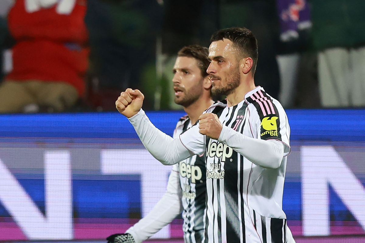 FLORENCE, ITALY - NOVEMBER 22: Filip Kostic of Juventus FC celebrates after scoring a goal during the Serie A match between ACF Fiorentina and Juventus FC at Artemio Franchi on November 22, 2025 in Florence, Italy. (Photo by Gabriele Maltinti/Getty Images)