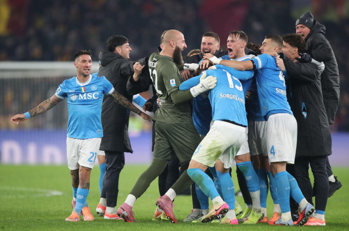 https://icdn.football-italia.net/wp-content/uploads/2025/11/Napoli-celebrate-1200x793.jpg
