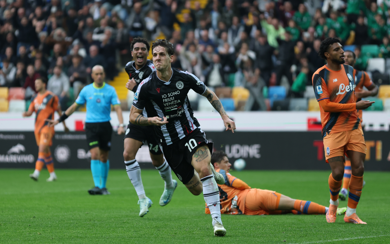 UDINE, ITALY - NOVEMBER 01: Nicolò Zaniolo of Udinese celebrates scoring his team's first goal during the Serie A match between Udinese Calcio and Atalanta BC at Stadio Friuli on November 01, 2025 in Udine, Italy. (Photo by Timothy Rogers/Getty Images)