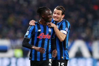 BERGAMO, ITALY - NOVEMBER 30: Odilon Kossounou of Atalanta BC celebrates scoring his team's first goal with teammate Marten de Roon during the Serie A match between Atalanta BC and ACF Fiorentina at Gewiss Stadium on November 30, 2025 in Bergamo, Italy. (Photo by Marco Luzzani/Getty Images)