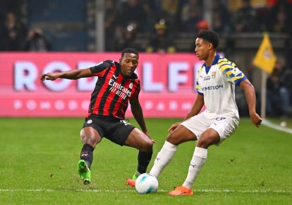 PARMA, ITALY - NOVEMBER 08: Sascha Britschgi of Parma controls the ball whilst under pressure from Pervis Estupinan of AC Milan during the Serie A match between Parma Calcio 1913 and AC Milan at Stadio Ennio Tardini on November 08, 2025 in Parma, Italy. (Photo by Alessandro Sabattini/Getty Images)