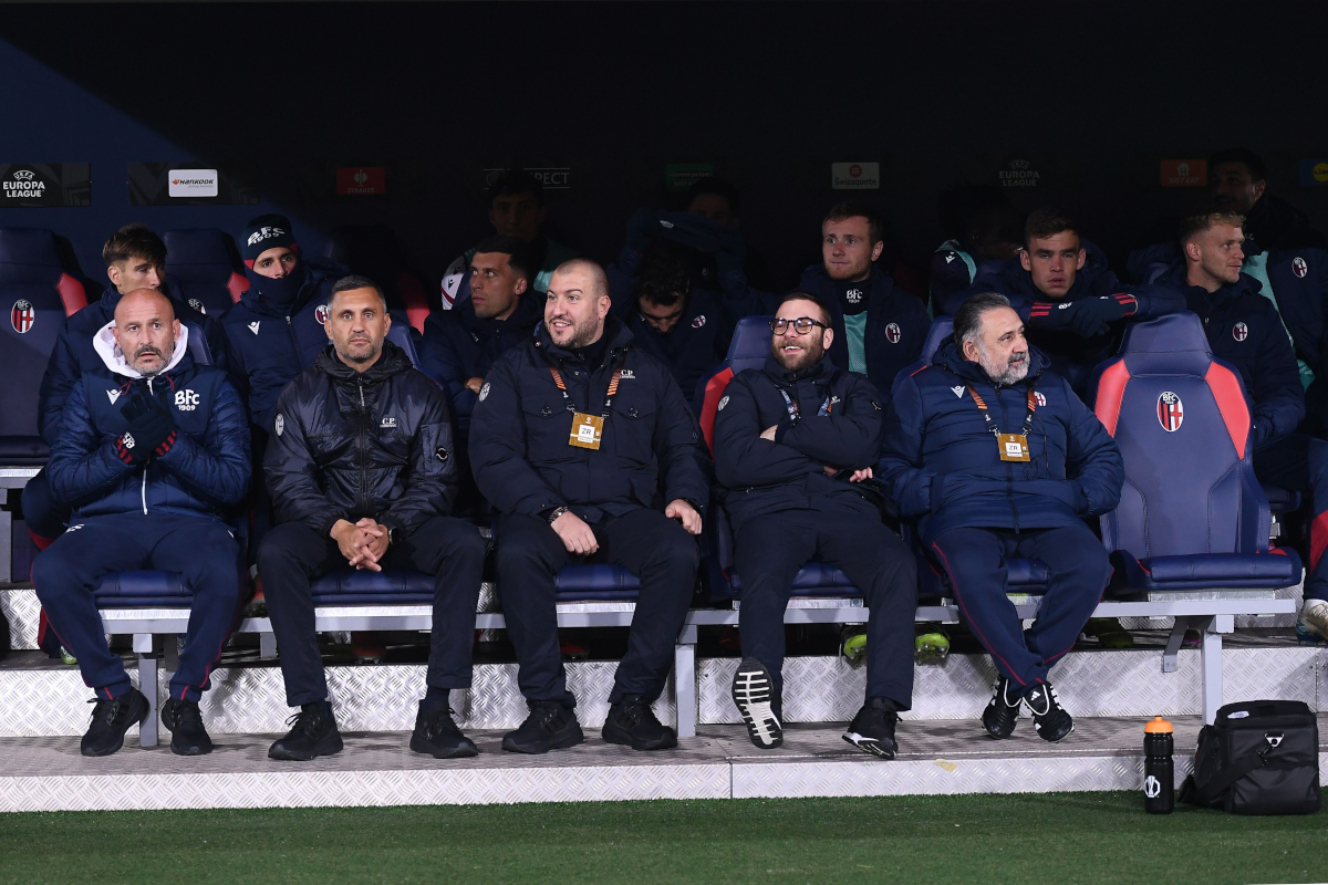 BOLOGNA, ITALIË - 6 NOVEMBER: Vincenzo Italiano, bondscoach van Bologna FC, tijdens de wedstrijd in de vierde ronde van de UEFA Europa League 2025/26 tussen Bologna FC 1909 en SK Brann in Stadio Renato Dall'Ara op 6 november 2025 in Bologna, Italië. (Foto door Alessandro Sabattini/Getty Images)
