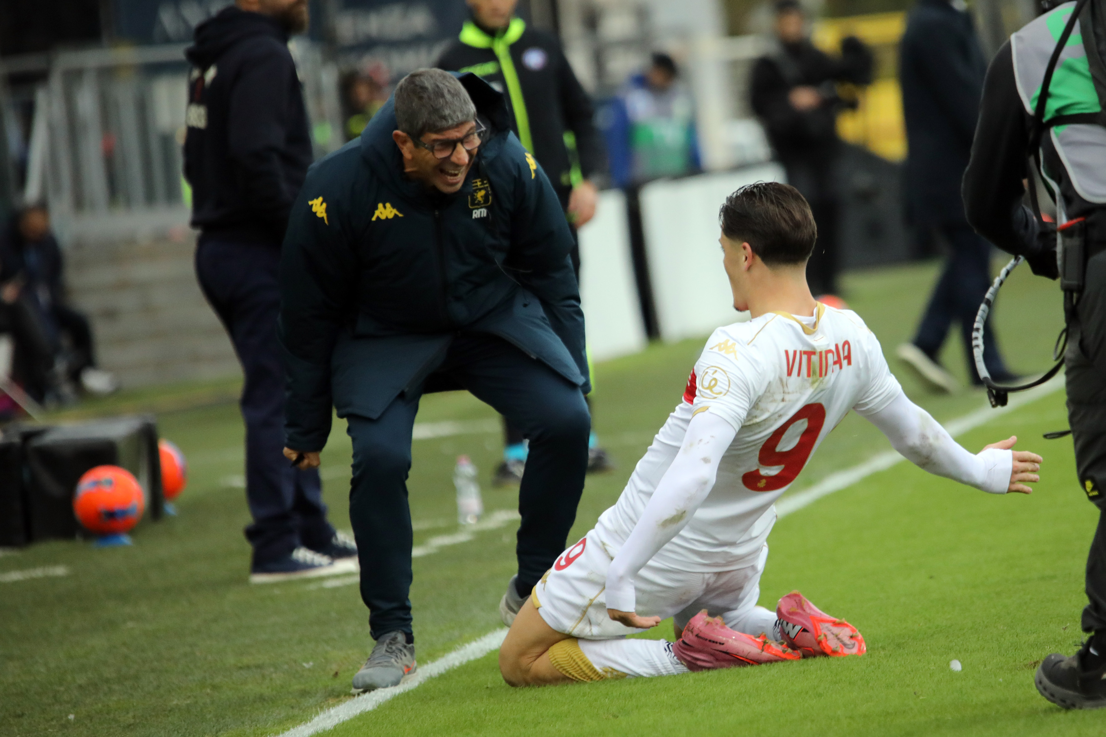 CAGLIARI, ITALY - NOVEMBER 22:  Vitinha of Genoa  celebrates his goal 0-1  during the Serie A match between Cagliari Calcio and Genoa CFC at Stadio Sant'Elia on November 22, 2025 in Cagliari, Italy. (Photo by Enrico Locci/Getty Images)