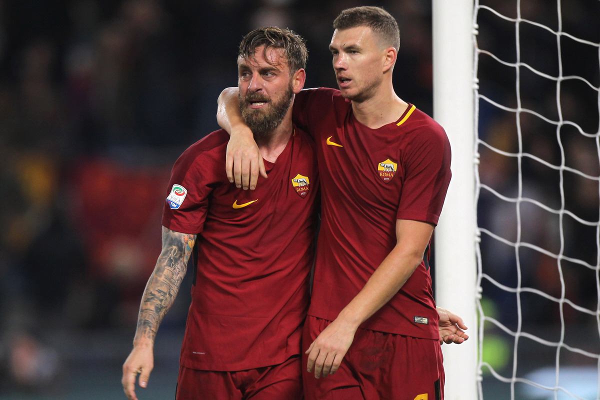 Dzeko interrupts De Rossi’s first Genoa post-match press conference with a kiss
