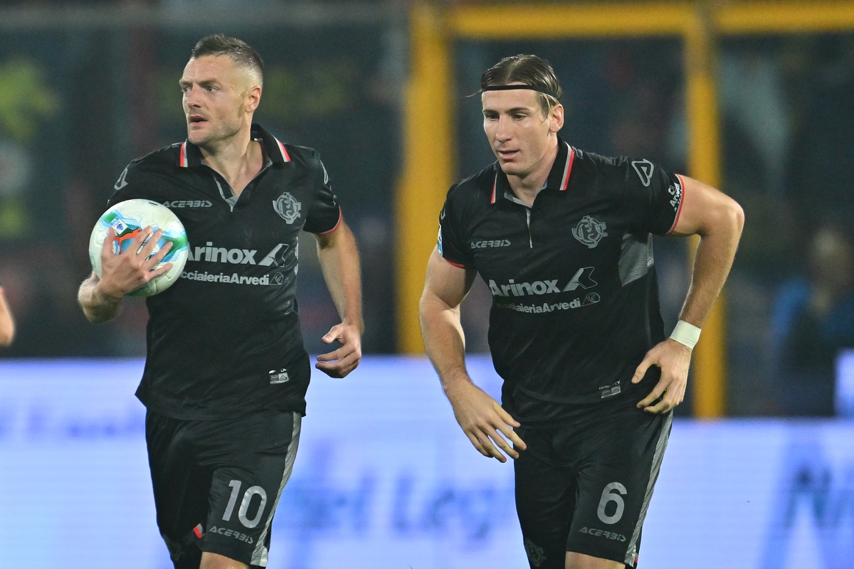 Video: Vardy scores against Juventus for second goal in three games