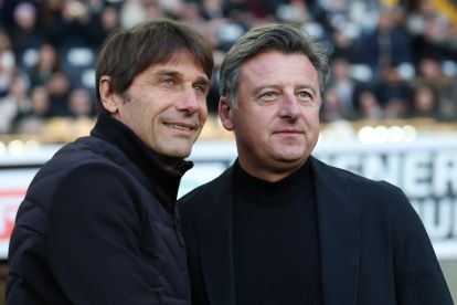UDINE, ITALY - DECEMBER 14: Antonio Conte and Kosta Runjaic before kick off at the Serie A match between Udinese Calcio and SSC Napoli at Stadio Friuli on December 14, 2025 in Udine, Italy. (Photo by Timothy Rogers/Getty Images)