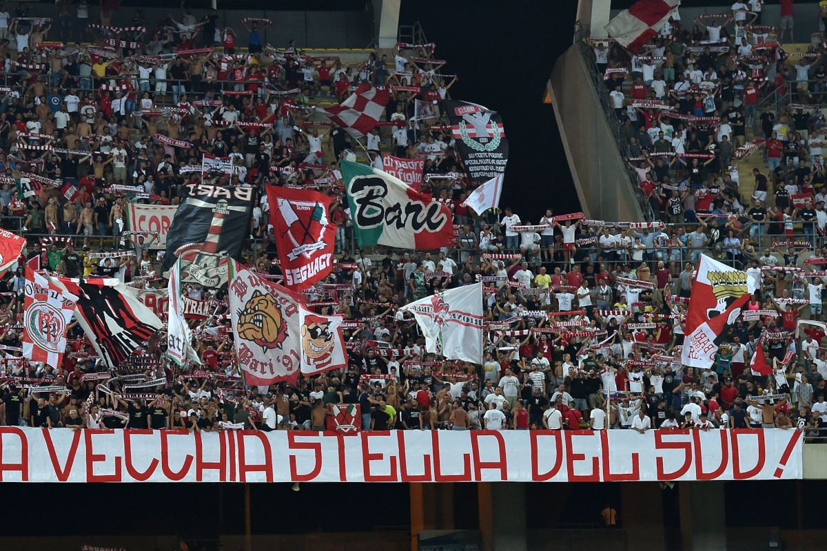 BARI, ITALY - AUGUST 06: Fans of AS Bari during the TIM Cup match between AS Bari and Parma Calcio at Stadio San Nicola on August 6, 2017 in Bari, Italy. (Photo by Giuseppe Bellini/Getty Images)