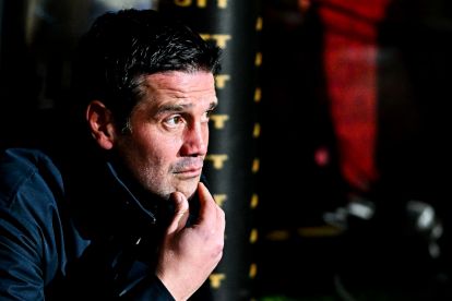 GENOA, ITALY - DECEMBER 14: Cristian Chivu, head coach of Inter, looks on prior to kick-off in the Serie A match between Genoa CFC and FC Internazionale at Luigi Ferraris Stadium on December 14, 2025 in Genoa, Italy. (Photo by Simone Arveda/Getty Images)