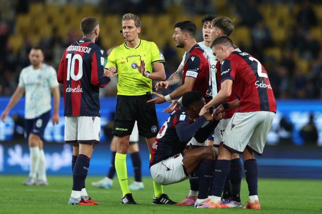 https://icdn.football-italia.net/wp-content/uploads/2025/12/Daniele-Chiffi-referee-Bologna-Inter-1024x683.jpg