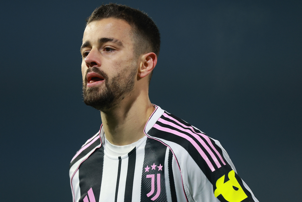 PISA, ITALY - DECEMBER 27: Edon Zhegrova of Juventus FC reacts during the Serie A match between Pisa SC and Juventus FC at Arena Garibaldi on December 27, 2025 in Pisa, Italy. (Photo by Gabriele Maltinti/Getty Images)