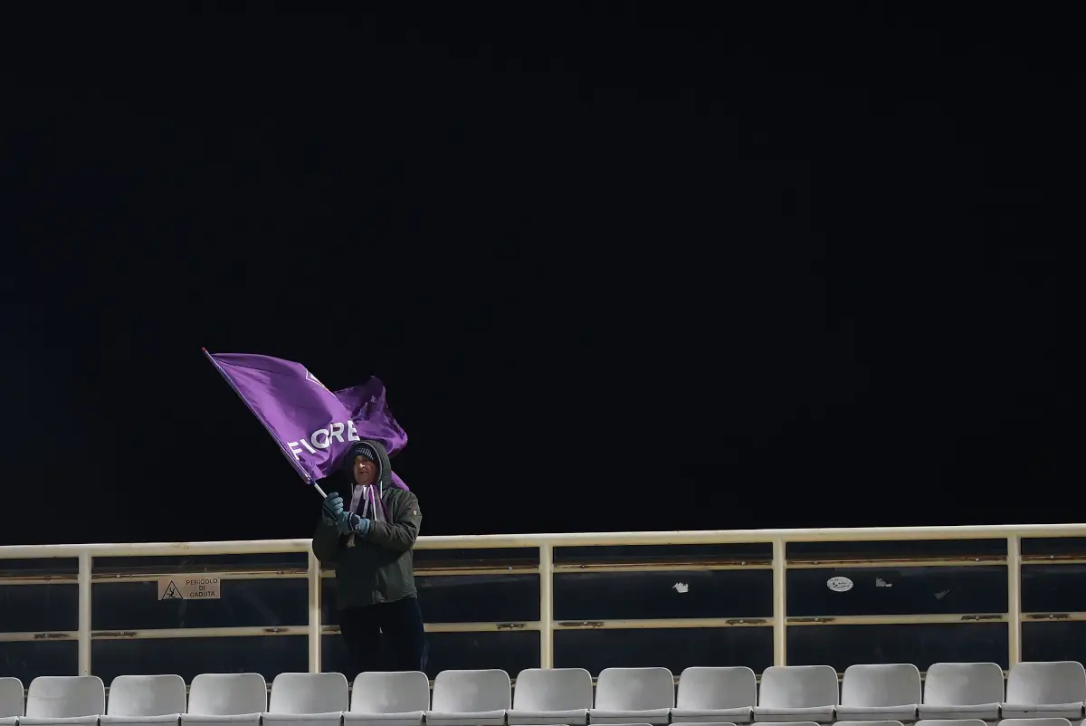 https://icdn.football-italia.net/wp-content/uploads/2025/12/Fiorentina-fan-lonely.jpg.webp