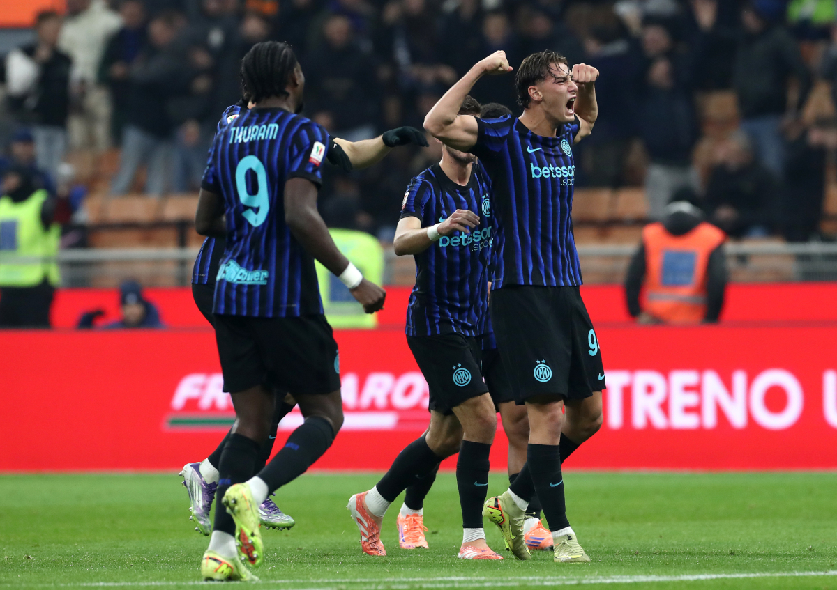 MILAN, ITALY - DECEMBER 03: Francesco Pio Esposito of FC Internazionale Milano celebrates scoring his team's second goal during the Coppa Italia round of 16 match between FC Internazionale and Venezia FC at San Siro Stadium on December 03, 2025 in Milan, Italy. (Photo by Marco Luzzani/Getty Images)