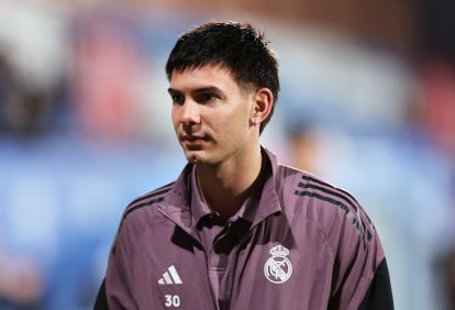 TALAVERA DE LA REINA, SPAIN - DECEMBER 17: Franco Mastantuono of Real Madrid looks on prior to the Copa del Rey match between CF Talavera and Real Madrid at Estadio El Prado on December 17, 2025 in Talavera de la Reina, Spain. (Photo by Florencia Tan Jun/Getty Images)