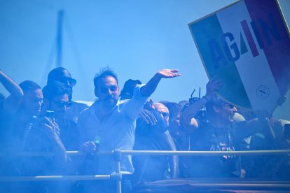 NAPLES, ITALY - MAY 26: Giovanni Manna Sports director of SSC Napoli celebrates the victory of Serie A TIM during the SSC Napoli Trophy Parade on May 26, 2025 in Naples, Italy. (Photo by Francesco Pecoraro/Getty Images)