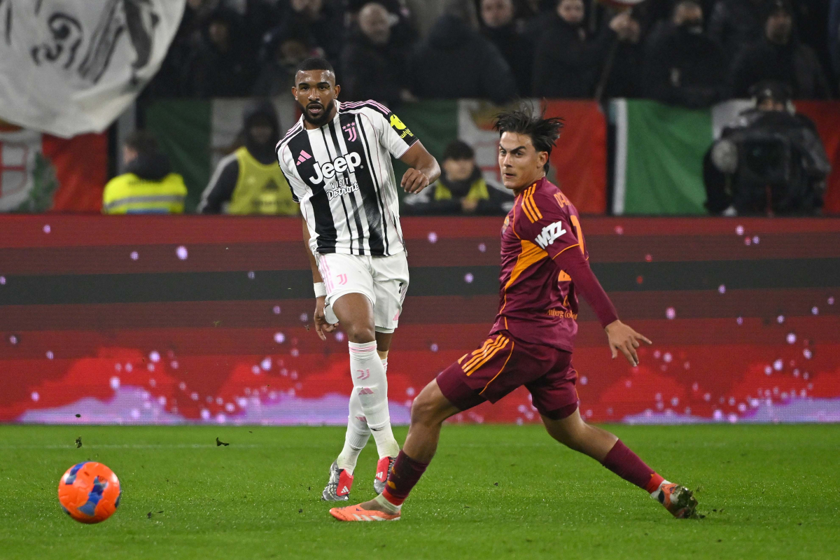 Juventus defender Gleison Bremer and Roma forward Paulo Dybala (@juventusfcen)