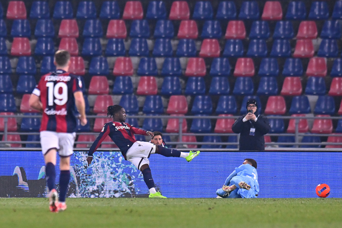 Coppa Italia | Bologna 2-1 Parma: Castro turnaround to begin trophy defence BOLOGNA, ITALY - DECEMBER 04: Jonathan Rowe of Bologna scores his team's first goal past Vicente Guaita of Parma Calcio 1913 during the Coppa Italia Round of 16 match between Bologna FC and Parma Calcio at Renato Dall'Ara Stadium on December 04, 2025 in Bologna, Italy. (Photo by Alessandro Sabattini/Getty Images)