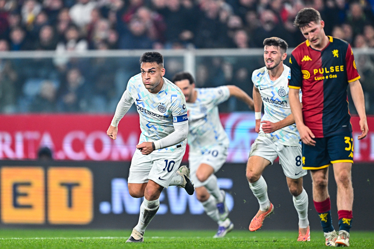 GENOA, ITALY - DECEMBER 14: Lautaro Martinez of Inter (left) celebrates after scoring a goal during the Serie A match between Genoa CFC and FC Internazionale at Luigi Ferraris Stadium on December 14, 2025 in Genoa, Italy. (Photo by Simone Arveda/Getty Images)