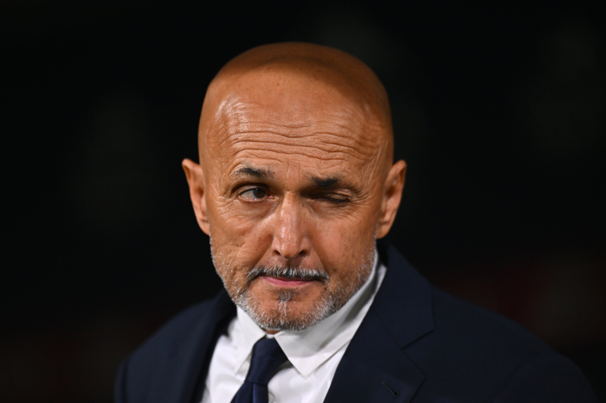 BOLOGNA, ITALY - DECEMBER 14: Luciano Spalletti, Head Coach of Juventus, looks on prior to the Serie A match between Bologna FC 1909 and Juventus FC at Renato Dall'Ara Stadium on December 14, 2025 in Bologna, Italy. (Photo by Alessandro Sabattini/Getty Images)
