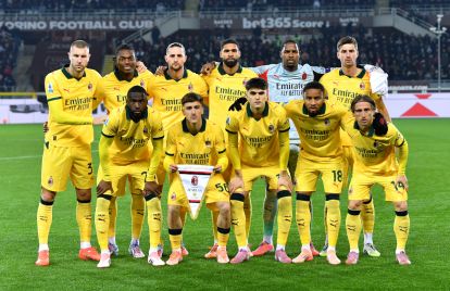 TURIN, ITALY - DECEMBER 08: Players of AC Milan pose for a team photograph prior to the Serie A match between Torino FC and AC Milan at Stadio Olimpico di Torino on December 08, 2025 in Turin, Italy. (Photo by Valerio Pennicino/Getty Images)