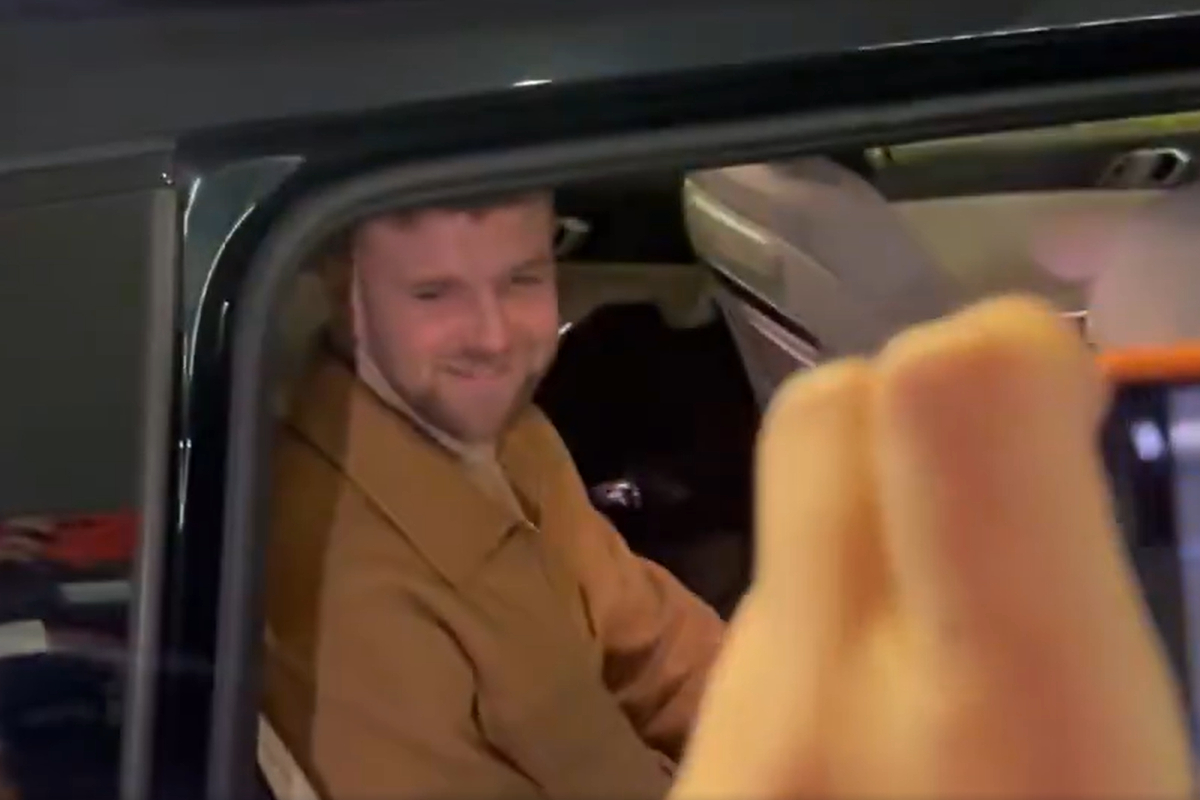 Video: Fullkrug arrives to complete Milan transfer from West Ham