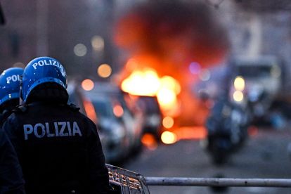 GENOA, ITALY - DECEMBER 14: Police are seen at work after a clash between Genoa and Inter fans prior to the Serie A match between Genoa CFC and FC Internazionale at Luigi Ferraris Stadium on December 14, 2025 in Genoa, Italy. (Photo by Simone Arveda/Getty Images)
