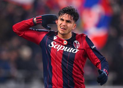 BOLOGNA, ITALY - DECEMBER 04: Santiago Castro of Bologna celebrates scoring his team's second goal during the Coppa Italia Round of 16 match between Bologna FC and Parma Calcio at Renato Dall'Ara Stadium on December 04, 2025 in Bologna, Italy. (Photo by Alessandro Sabattini/Getty Images)