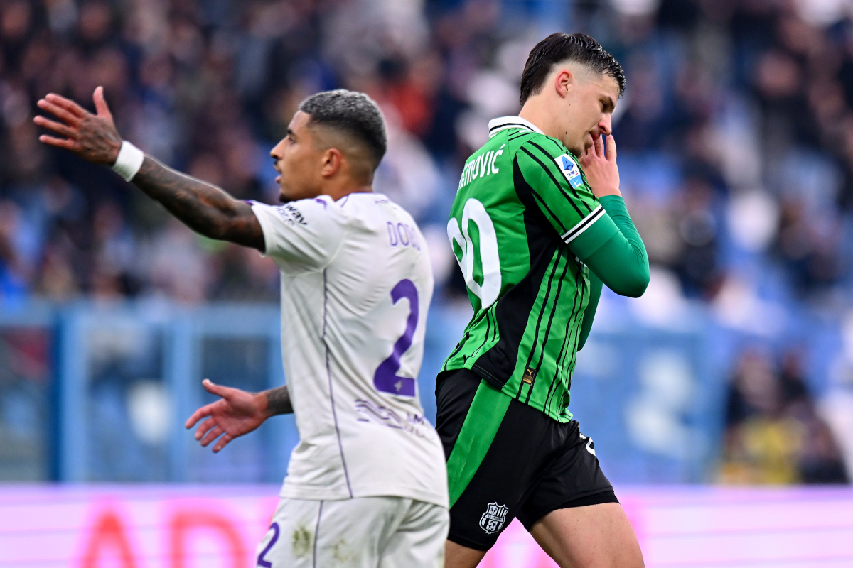 SASSUOLO, ITALY - DECEMBER 06: Tarik Muharemovic of US Sassuolo Calcio celebrates scoring his team's second goal during the Serie A match between US Sassuolo Calcio and ACF Fiorentina at Mapei Stadium Citta del Tricolore on December 06, 2025 in Sassuolo, Italy. (Photo by Alessandro Sabattini/Getty Images)