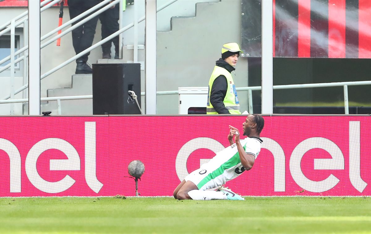 MILAN, ITALY - DECEMBER 14: Ismael Kone of US Sassuolo Calcio celebrates scoring his team's first goal during the Serie A match between AC Milan and US Sassuolo Calcio at Giuseppe Meazza Stadium on December 14, 2025 in Milan, Italy. (Photo by Marco Luzzani/Getty Images)