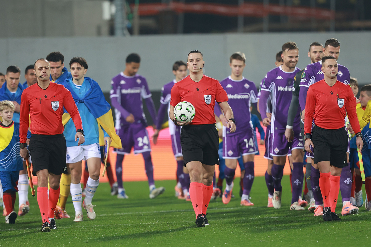 FLORENCE, ITALY - DECEMBER 11: Milos Milanovic referee during the UEFA Conference League 2025/26 League Phase MD5 match between ACF Fiorentina and FC Dynamo Kyiv at Stadio Artemio Franchi on December 11, 2025 in Florence, Italy. (Photo by Gabriele Maltinti/Getty Images)