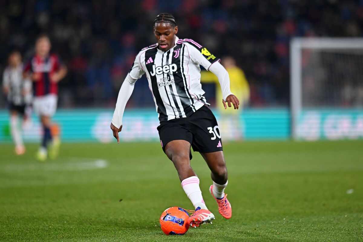 BOLOGNA, ITALY - DECEMBER 14: Jonathan David of Juventus during the Serie A match between Bologna FC 1909 and Juventus FC at Renato Dall'Ara Stadium on December 14, 2025 in Bologna, Italy. (Photo by Alessandro Sabattini/Getty Images)