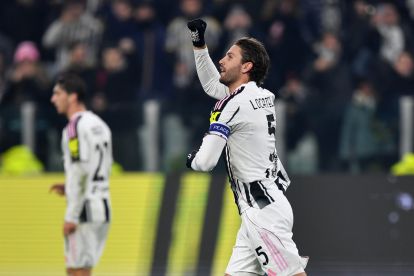 TURIN, ITALY - DECEMBER 02: Manuel Locatelli of Juventus celebrates scoring his team's second goal during the Coppa Italia match between Udinese Calcio and Juventus at Allianz Stadium on December 02, 2025 in Turin, Italy. (Photo by Valerio Pennicino/Getty Images)