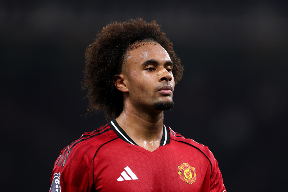 MANCHESTER, ENGLAND - DECEMBER 04: Joshua Zirkzee of Manchester United during the Premier League match between Manchester United and West Ham United at Old Trafford on December 04, 2025 in Manchester, England. (Photo by Justin Setterfield/Getty Images)