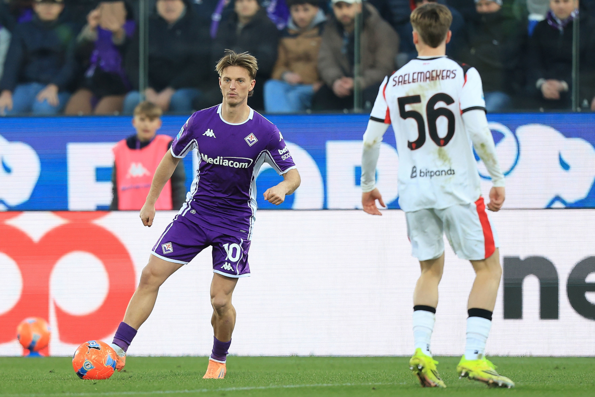 FLORENCE, ITALY - JANUARY 11: Albert Gudmundsson of ACF Fiorentina in action during the Serie A match between ACF Fiorentina and AC Milan at Artemio Franchi on January 11, 2026 in Florence, Italy. (Photo by Gabriele Maltinti/Getty Images)