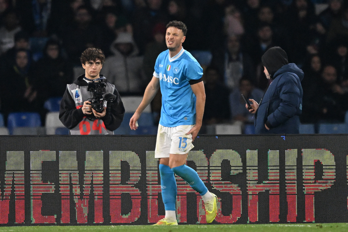 NAPLES, ITALY - JANUARY 17: Amir Rrahmani of SSC Napoli injured during the Serie A match between SSC Napoli and US Sassuolo Calcio at Stadio Diego Armando Maradona on January 17, 2026 in Naples, Italy. (Photo by Francesco Pecoraro/Getty Images)