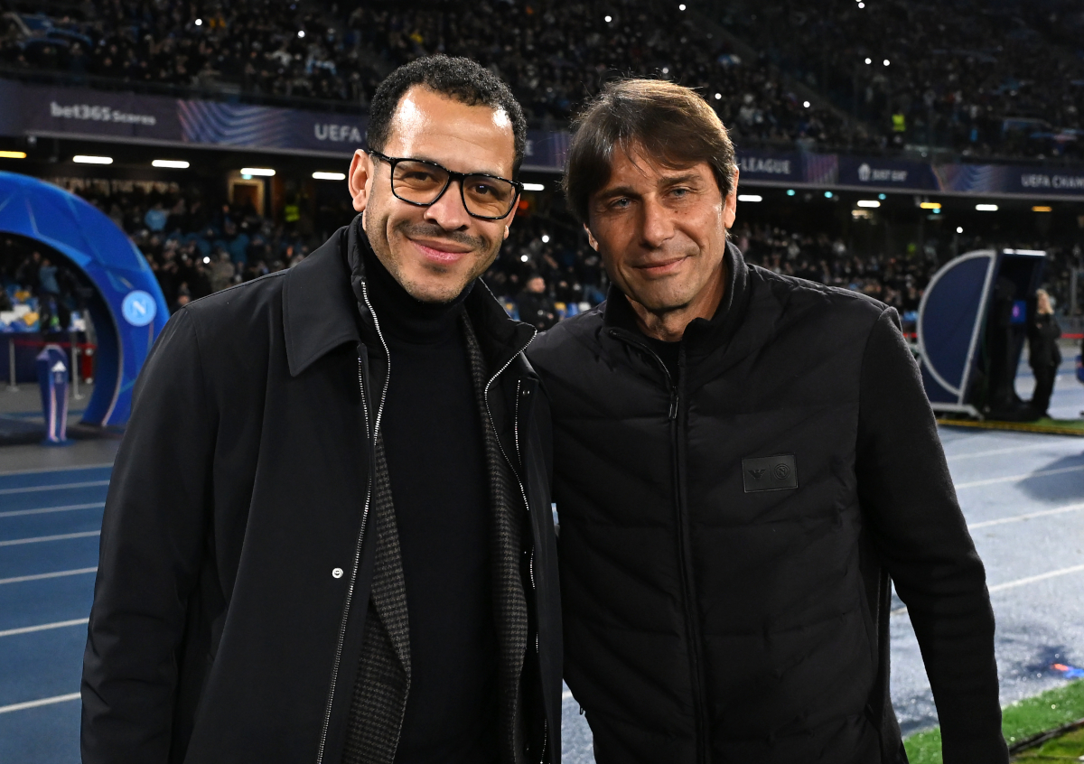 NAPLES, ITALY - JANUARY 28: Liam Rosenior, Manager of Chelsea, and Antonio Conte, Head Coach of SSC Napoli, pose for a photo prior to the UEFA Champions League 2025/26 League Phase MD8 match between SSC Napoli and Chelsea FC at Stadio Diego Armando Maradona on January 28, 2026 in Naples, Italy. (Photo by Francesco Pecoraro/Getty Images)