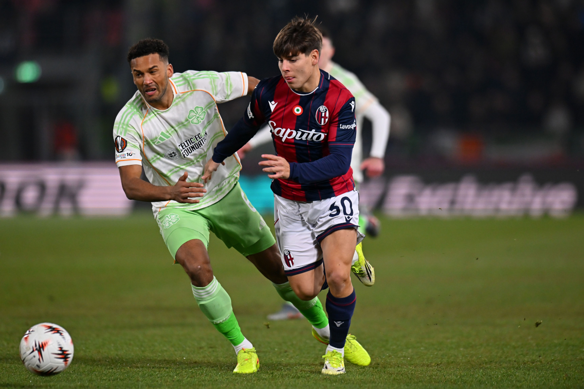 BOLOGNA, ITALY - JANUARY 22: Auston Trusty of Celtic F of Celtic FC competes for the ball with Benjamin Domínguez of Bologna FC during the UEFA Europa League 2025/26 League Phase MD7 match between Bologna FC 1909 and Celtic FC at Stadio Renato Dall'Ara on January 22, 2026 in Bologna, Italy. (Photo by Alessandro Sabattini/Getty Images)