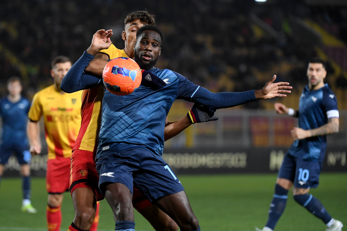 LECCE, ITALY - JANUARY 24: Boulaye Dia of SS Lazio competes for the ball with Tiago Gabriel of US Lecce during the Serie A match between US Lecce and SS Lazio at Stadio Via del Mare on January 24, 2026 in Lecce, Italy. (Photo by Marco Rosi - SS Lazio/Getty Images)