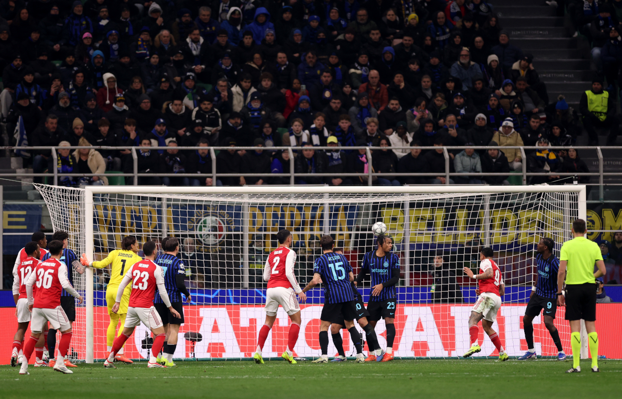 MILAN, ITALY - JANUARY 20: Gabriel Jesus of Arsenal scores his team's second goal during the UEFA Champions League 2025/26 League Phase MD7 match between FC Internazionale Milano and Arsenal FC at Stadio San Siro on January 20, 2026 in Milan, Italy. (Photo by Carl Recine/Getty Images)