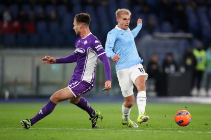 ROME, ITALY - JANUARY 07: Gustav Isaksen of Lazio passes the ball during the Serie A match between SS Lazio and ACF Fiorentina at Stadio Olimpico on January 07, 2026 in Rome, Italy. (Photo by Paolo Bruno/Getty Images)