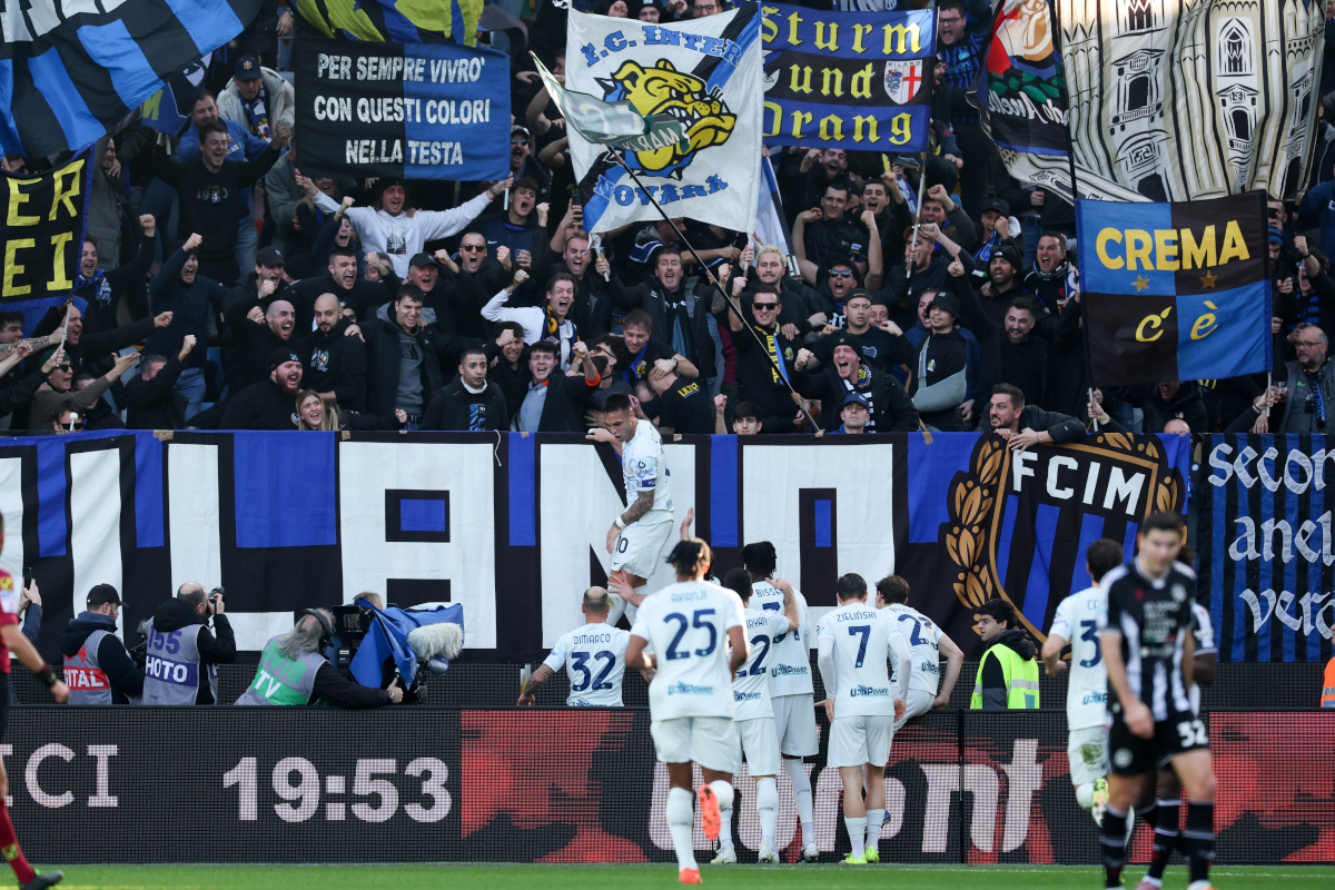 UDINE, ITALY - JANUARY 17: Lautaro Martinez of FC Internazionale celebrates scoring his team's first goal during the Serie A match between Udinese Calcio and FC Internazionale at Stadio Friuli on January 17, 2026 in Udine, Italy. (Photo by Timothy Rogers/Getty Images)