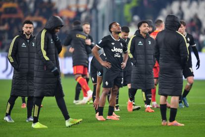 TURIN, ITALY - JANUARY 03: Lois Openda of Juventus looks dejected following the Serie A match between Juventus FC and US Lecce at on January 03, 2026 in Turin, Italy.