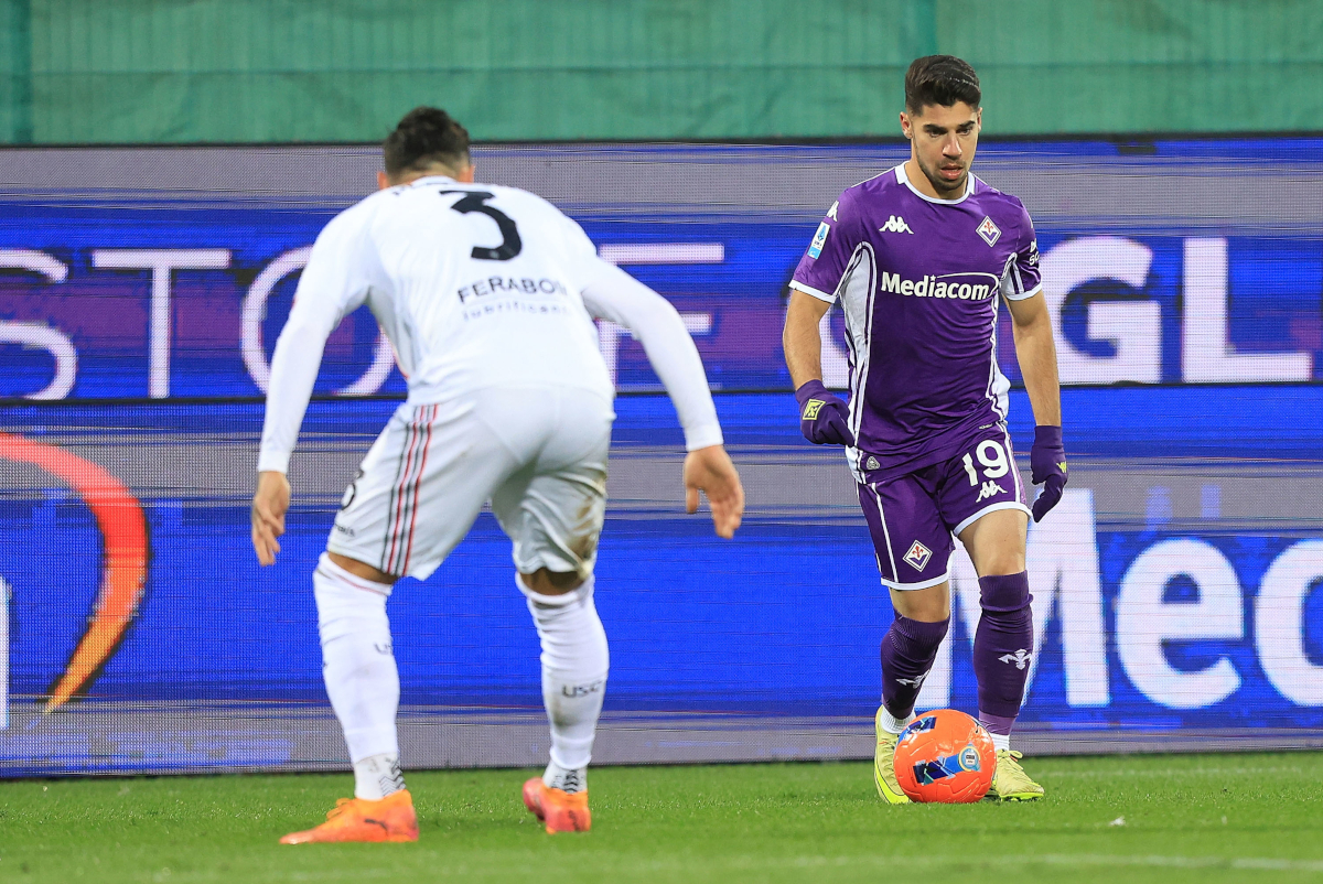 FLORENCE, ITALY - JANUARY 4: Manor Solomon of ACF Fiorentina in action during the Serie A match between ACF Fiorentina and US Cremonese at Artemio Franchi on January 4, 2026 in Florence, Italy. (Photo by Gabriele Maltinti/Getty Images)