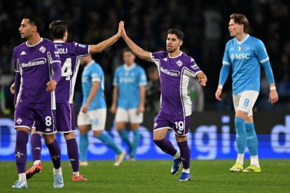 NAPLES, ITALY - JANUARY 31: Manor Solomon of ACF Fiorentina celebrates after scoring his side first goal during the Serie A match between SSC Napoli and ACF Fiorentina at Stadio Diego Armando Maradona on January 31, 2026 in Naples, Italy. (Photo by Francesco Pecoraro/Getty Images)