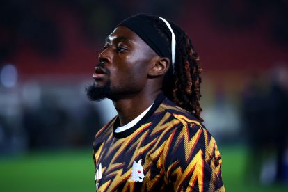 LECCE, ITALY - JANUARY 06: Manu Konè of AS Roma warms up prio the Serie A match between US Lecce and AS Roma at Stadio Via del Mare on January 06, 2026 in Lecce, Italy. (Photo by Maurizio Lagana/Getty Images)