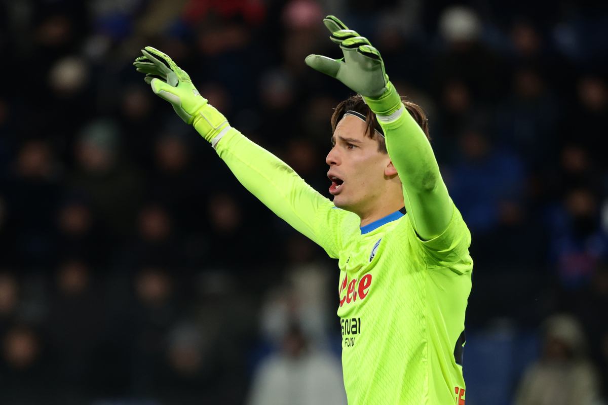BERGAMO, ITALY - JANUARY 10: Marco Carnesecchi of Atalanta BC gestures during the Serie A match between Atalanta BC and Torino FC at Gewiss Stadium on January 10, 2026 in Bergamo, Italy. (Photo by Francesco Scaccianoce/Getty Images)