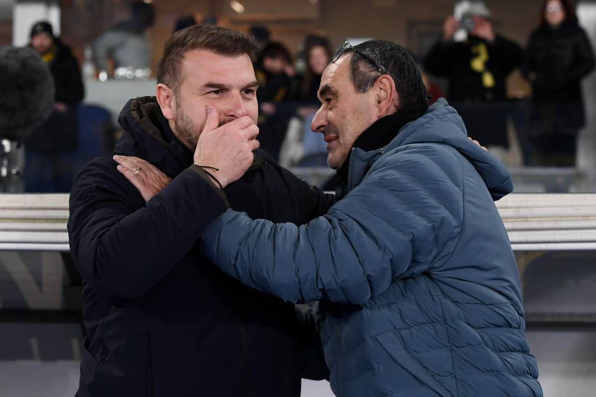 VERONA, ITALY - JANUARY 11: Paolo Zanetti head coach of Hellas Verona embraces Maurizio Sarri head coach of SS Lazio during the Serie A match between Hellas Verona FC and SS Lazio at Stadio Marcantonio Bentegodi on January 11, 2026 in Verona, Italy. (Photo by Alessandro Sabattini/Getty Images)