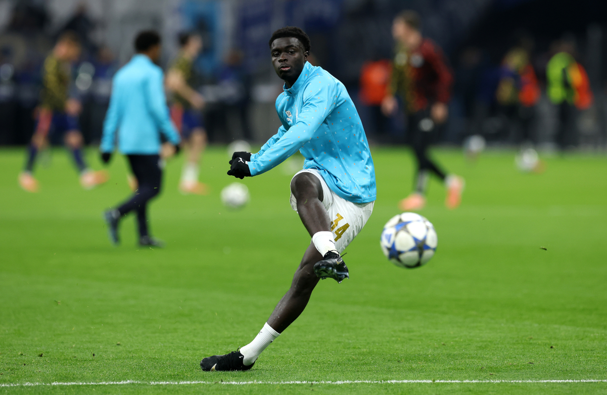 MARSEILLE, FRANCE - NOVEMBER 25: Robinio Vaz of Olympique de Marseille warms up prior to the UEFA Champions League 2025/26 League Phase MD5 match between Olympique de Marseille and Newcastle United FC at Stade de Marseille on November 25, 2025 in Marseille, France. (Photo by Alexander Hassenstein/Getty Images)